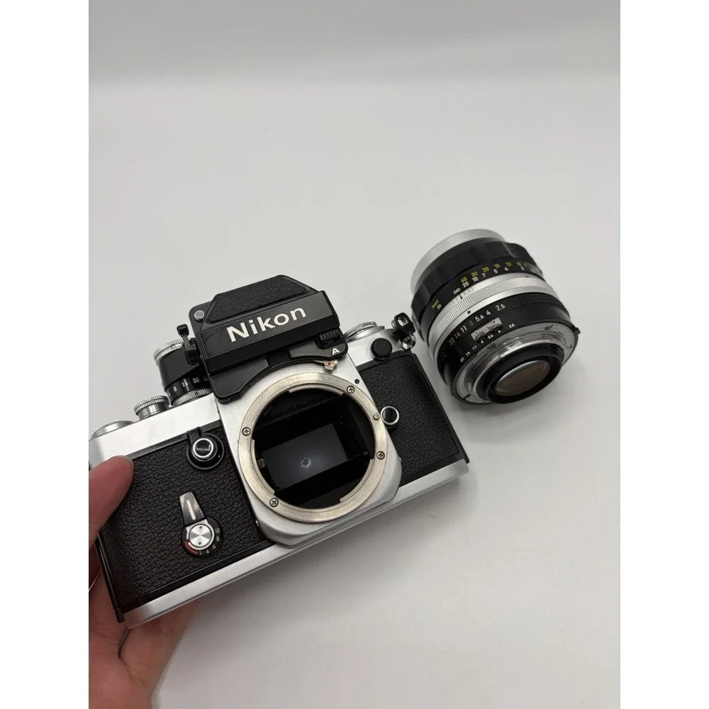 Nikon F2 35mm SLR Film Camera Nikkor-P Auto 105mm f/2.5 Lens Kit Tested